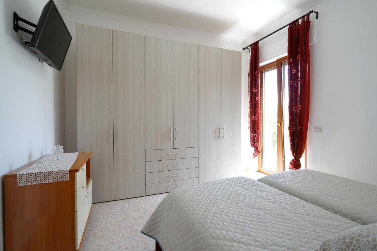 Milou'S House Apartment Сант'Агнело Екстериор снимка